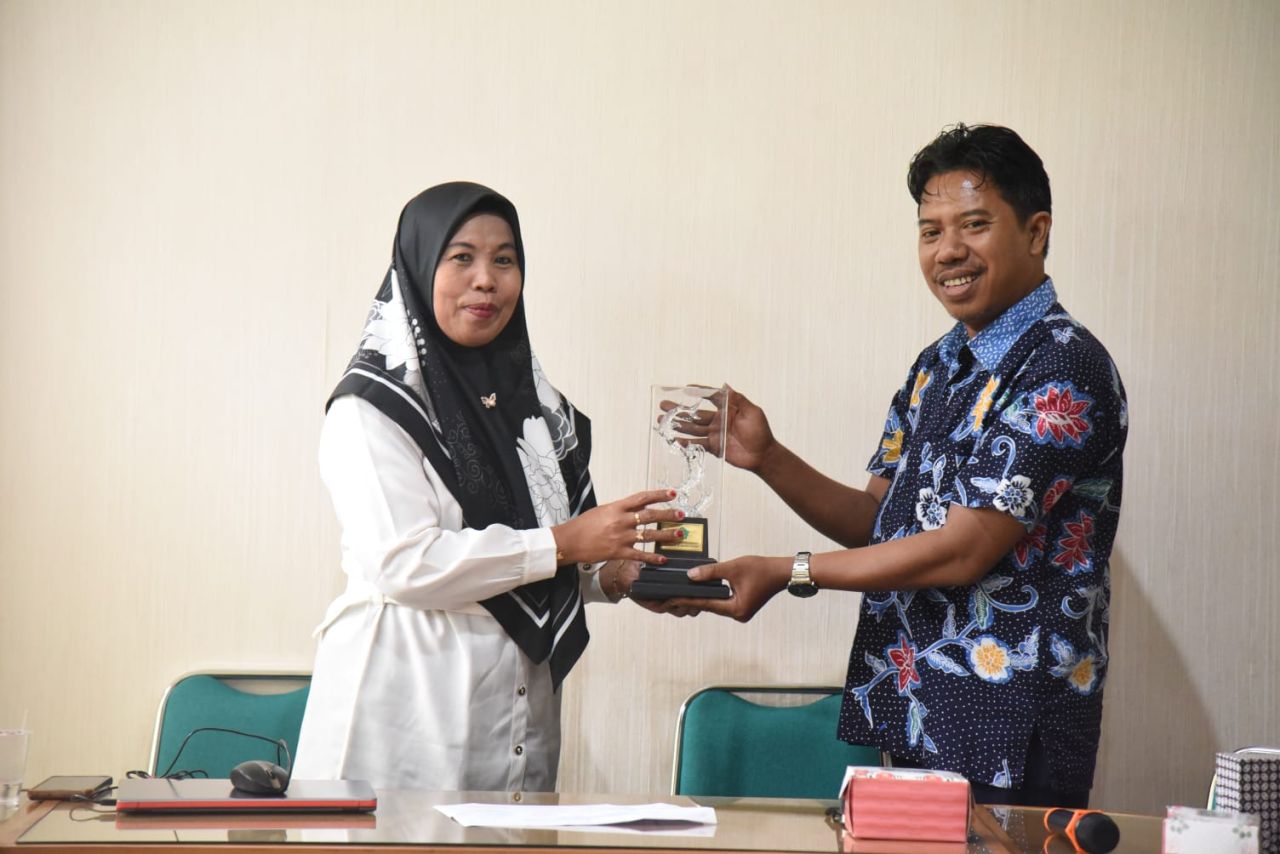 STUDI TIRU - Dinas Kominfo Sidoarjo melakukan studi tiru untuk mengetahui langsung pengembangan aplikasi JSS (Jogja Smart Service) yang dibangun Dinas Kominfo dan Persandian Pemkot Yogya, Rabu (17/09/2025).