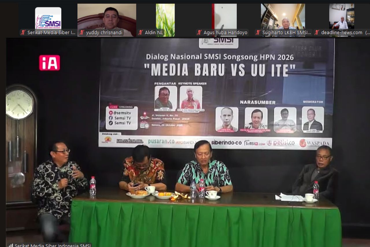 DIALOG - Prof Henri Subiakto saat Dialog Nasional bertema Media Baru VS UU ITE yang diselenggarakan SMSI Pusat secara daring melalui platform Zoom Meeting, Selasa dalam rangka menyongsong peringatan Hari Pers Nasional (HPN) 2026, Selasa (28/10/2025).