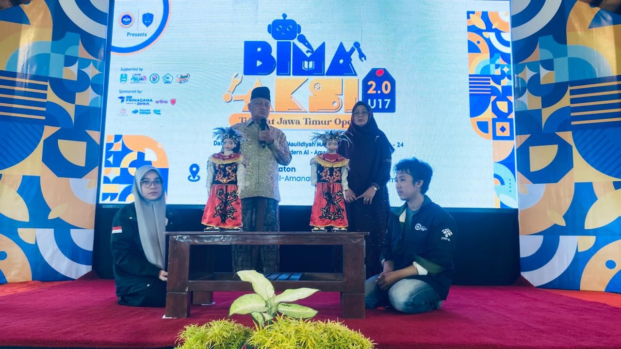 BIMA AKSI - Pengasuh Pesantren Modern Al Amanah Junwangi Krian, Sidoarjo KH Nurcholis Misbah membuka acara BIMA AKSI yang digelar Madrasah Aliyah (MA) Bilingual Al Amanah yang diikuti sekitar 522 peserta mulai robotika hingga scienties Sabtu (15/11/2025).