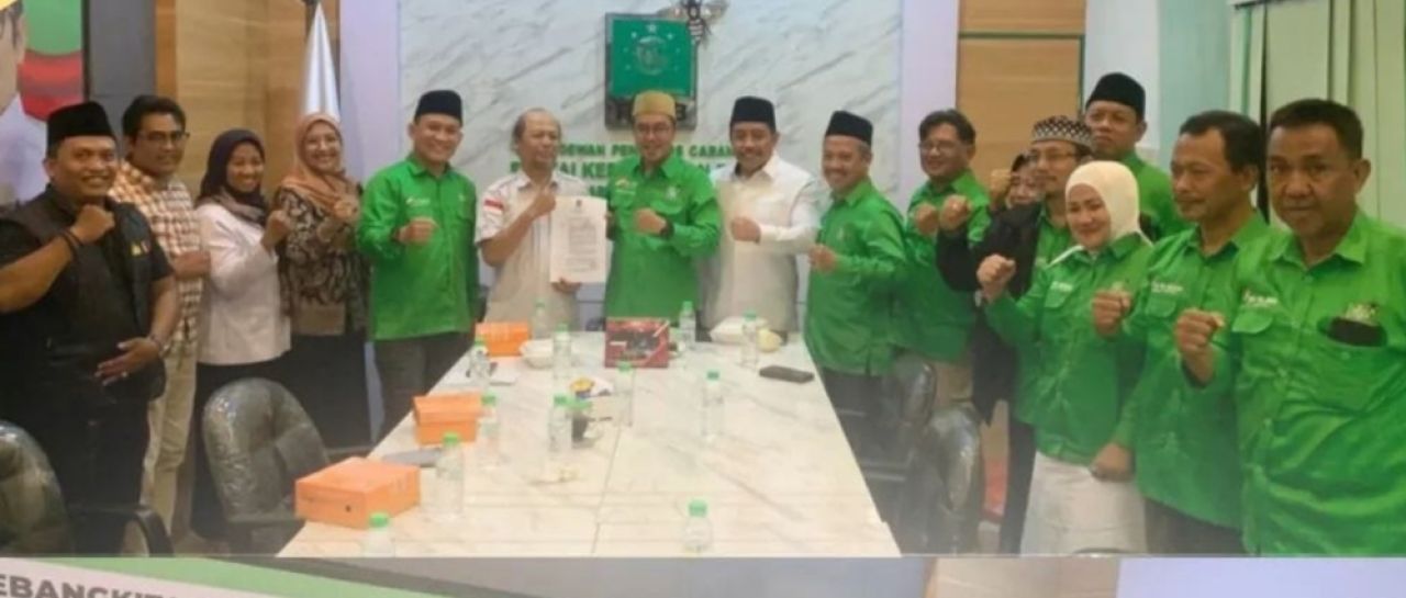 VERIFIKASI - Bawaslu Kabupaten Sidoarjo melaksanakan kegiatan koordinasi dengan sejumlah Partai Politik (Parpol) di Sidoarjo seperti di kantor DPC PKB dan DPD PAN Sidoarjo, Kamis (04/12/2025) kemarin.