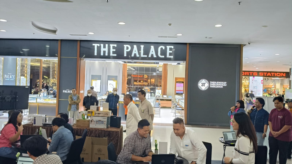 SPT - Kanwil DJP Jatim II kampanye simpatik bertajuk Ngabuburit Spectaxcular melayani Wajib Pajak (WP) dalam melapor Surat Pemberitahuan (SPT) Tahunan melalui Coretax DJP di Lippo Plaza Sidoarjo, Selasa (03/03/2026).