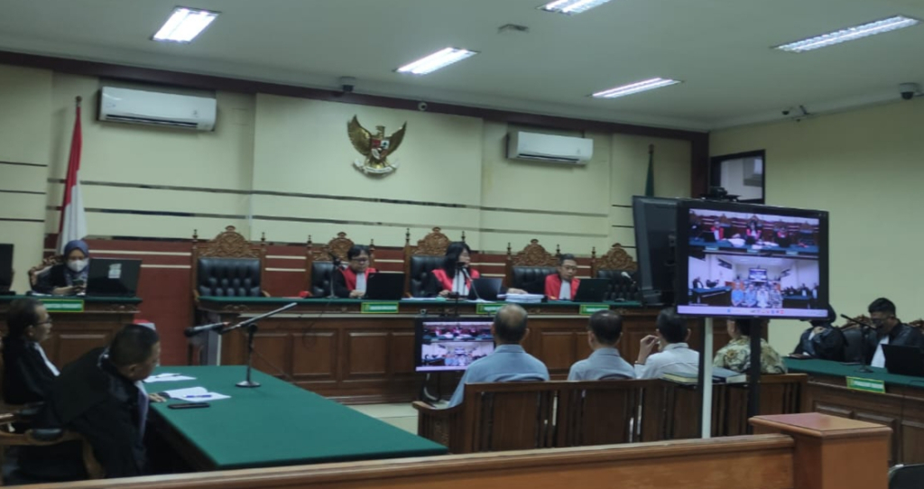 VONIS - Sebanyak empat mantan Kepala Dinas P2CKTR Pemkab Sidoarjo dijatuhi (divonis) bersalah dalam putusan kasus dugaan korupsi pengelolaan Rusunawa Tambaksawah, Kecamatan Waru di Pengadilan Tipikor Juanda, Sidoarjo kemarin.