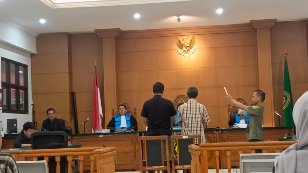 SIDANG - Babak baru persidangan gugatan warga Perumahan Mutiara Regency melawan Bupati Sidoarjo di Pengadilan Tata Usaha Negara (PTUN) Surabaya kian memanas saat sidang lanjutan digelar Rabu (17/06/2026).