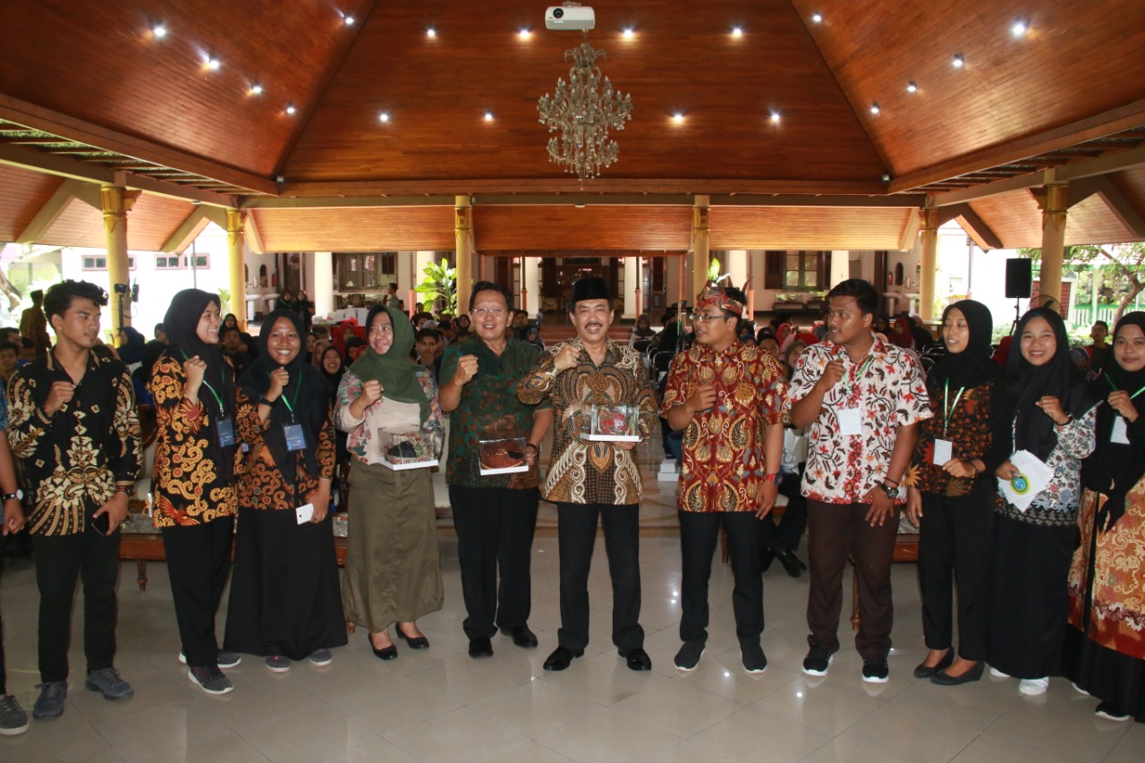 SEMINAR - Wabup Sidoarjo, Nur Ahmad Syaifuddin mengikuti acara Seminar BEM Kota Delta di Pendopo Delta Wibawa Sidoarjo, Sabtu (29/02/2020).
