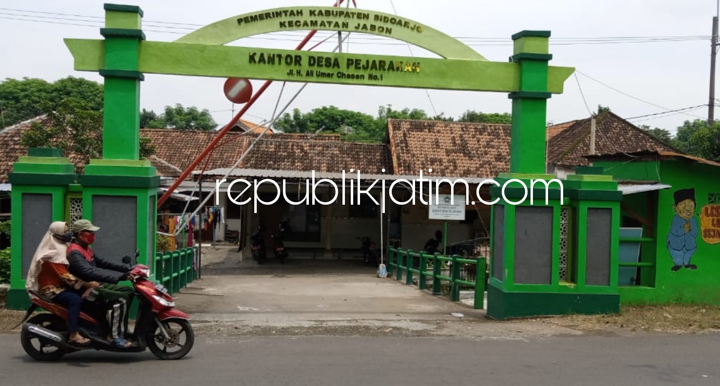 BUTUH - Kondisi Kantor Balai Desa Pejarakan, Kecamatan Jabon, Sidoarjo yang memprihatinkan karena tidak memilik mobil Operasional Desa, Senin (04/01/2021).