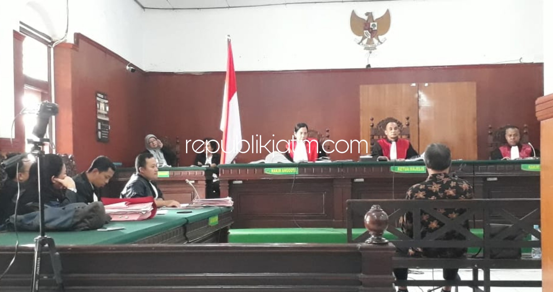 SAKSI AHLI - Saksi ahli saat memberikan keterangan di Pengadilan Negeri Sidoarjo atas kasus dugaan penyerobotan lahan, Senin (20/01/2020).