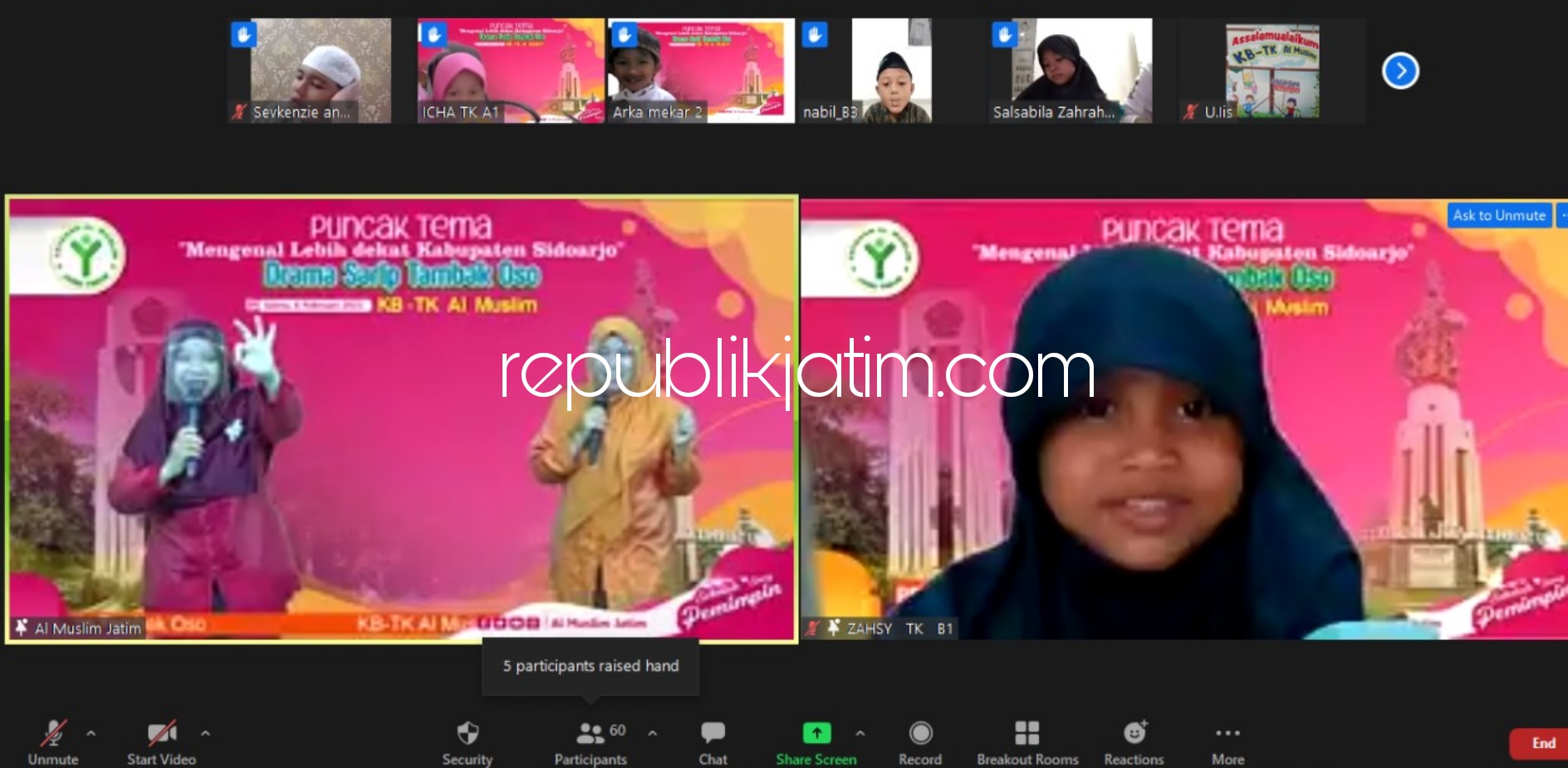 DARING - Guru KB TK Al Muslim mengenalkan sejarah, potensi, budaya dan kuliner khas Sidoarjo kepada siswa dan siswi KB TK Al Muslim secara online melalui virtual zoom meeting bersamaan rangkaian Hari Jadi Kabupaten Sidoarjo ke 162, Sabtu (06/02/2021).