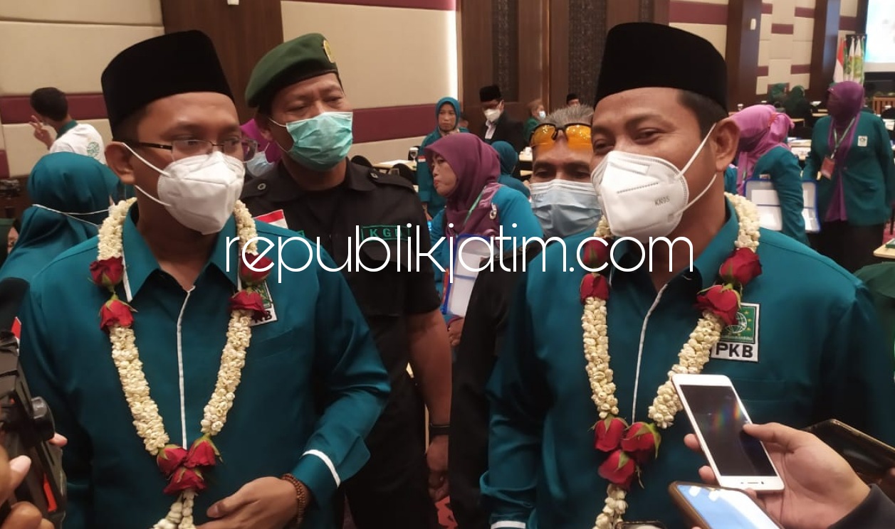 PKB - Bupati dan Wakil Bupati Sidoarjo, Ahmad Muhdlor Ali (Gus Muhdlor) dan Subandi yang digadang-gadang menjabat Ketua DPC PKB Sidoarjo hasil Muscab V di Fave Hotel Sidoarjo, Minggu (07/03/2021). 