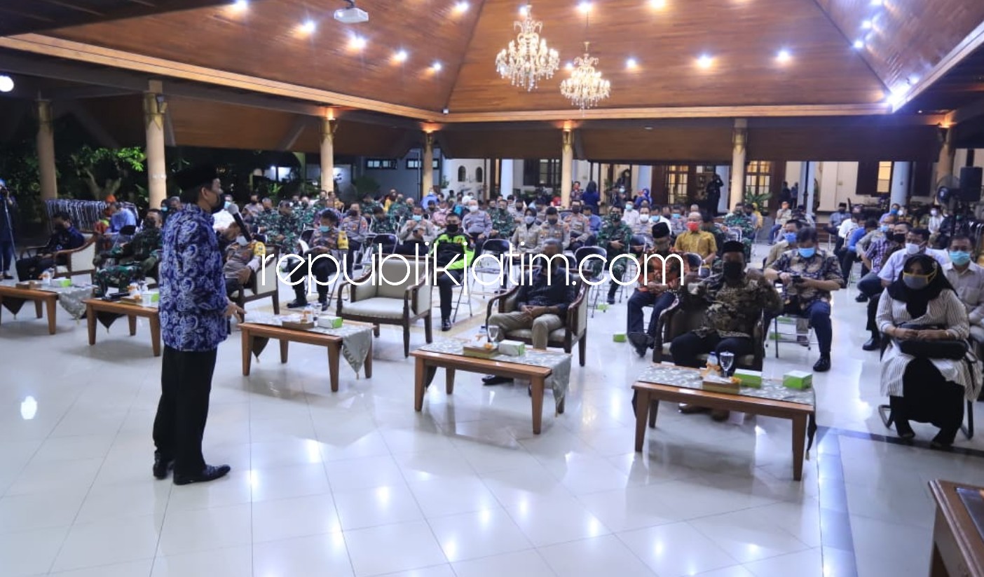 GRAFIS - Pointer pelaksanaan PSBB di Sidoarjo usai rapat finalisasi di Pendopo Delta Wibawa, Minggu (26/04/2020) malam.