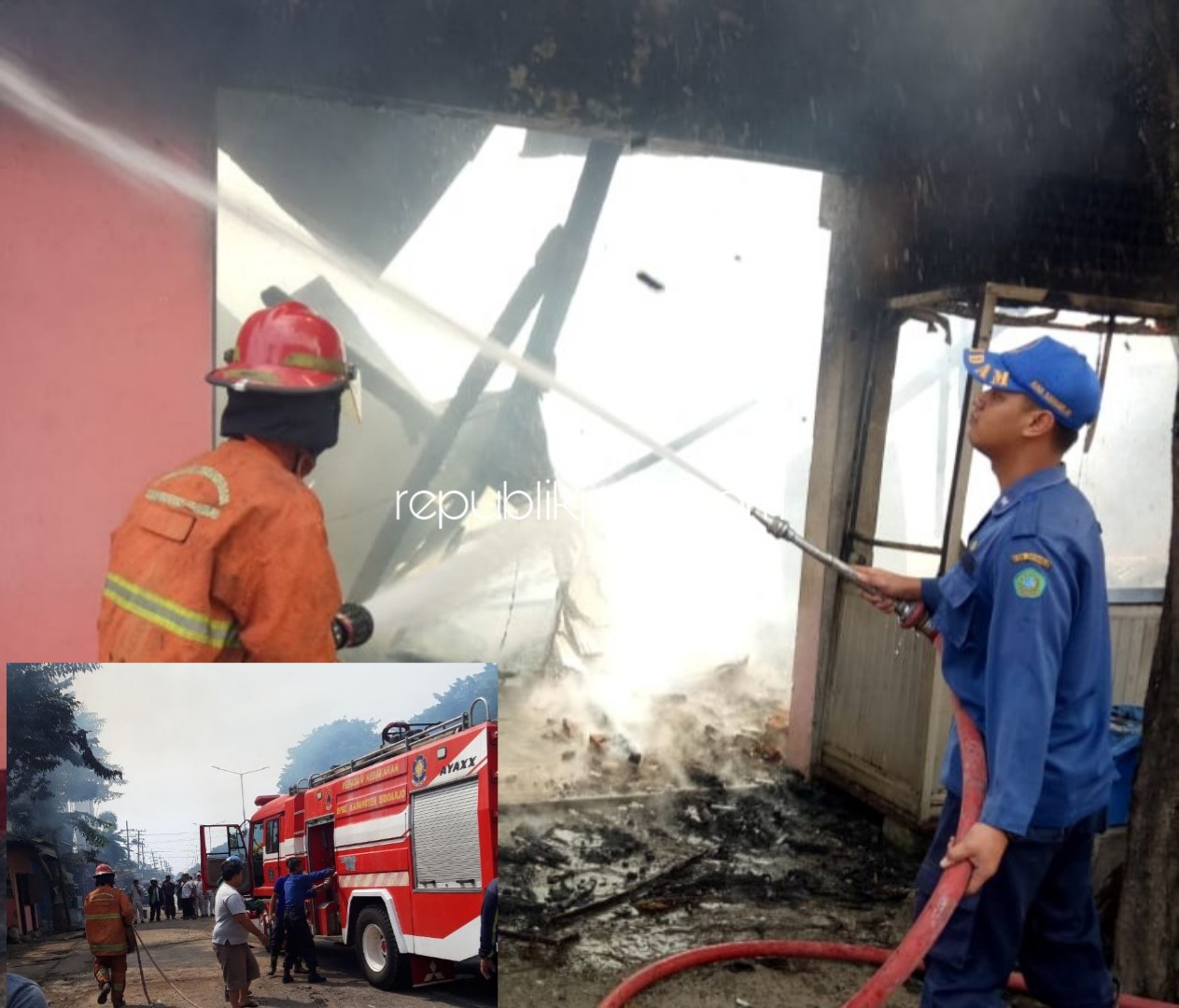 TERBAKAR - Sejumlah petugas PMK sibuk memadamkan api yang membakar Rumah Makan Padang Minang Kabau di Dusun Bringin Wetan, Desa Bringinbendo, Kecamatan Taman, Sidoarjo yang diduga karena elpiji bocor, Minggu (02/06/2019).