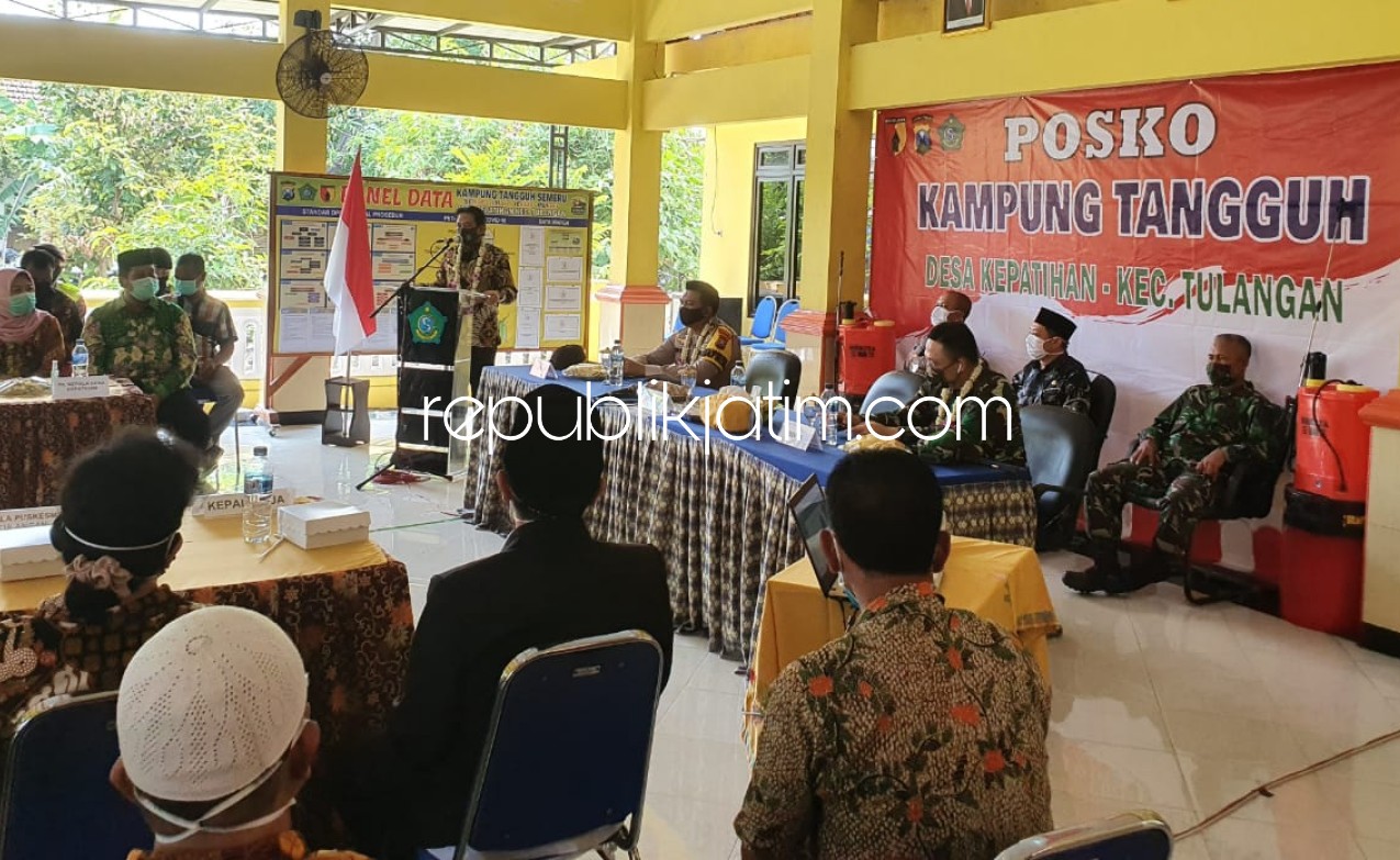 KAMPUNG TANGGUH - Plt Bupati Sidoarjo, Nur Ahmad Syaifuddin meresmian pendirian Kampung Tangguh Desa Kepatihan, Kecamatan Tulangan, Sidoarjo, Selasa (09/06/2020).