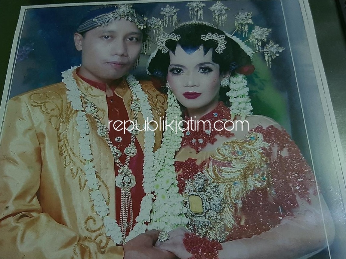 Foto semasa hidup korban Muhammad Ridwan bersama istri dan anaknya yang masih balita, Sabtu (13/06/2020). 