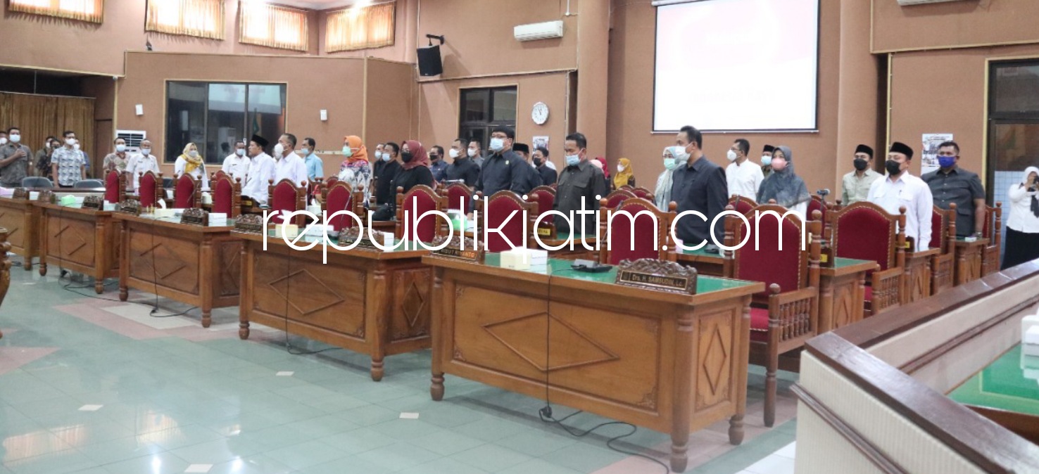 TANPA KETUA - Suasana sidang Paripurna RPJMD tanpa kehadiran Ketua DPRD Ponorogo yang berakhir penundaan, Rabu (30/06/2021). 