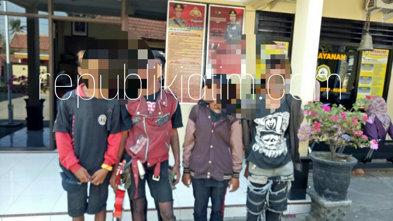 DIAMANKAN - sedikitnya 4 anak pengamen diamankan petugas Polsek Sawoo karena dianggap meresahkan warga, Jumat (10/08/2018).
