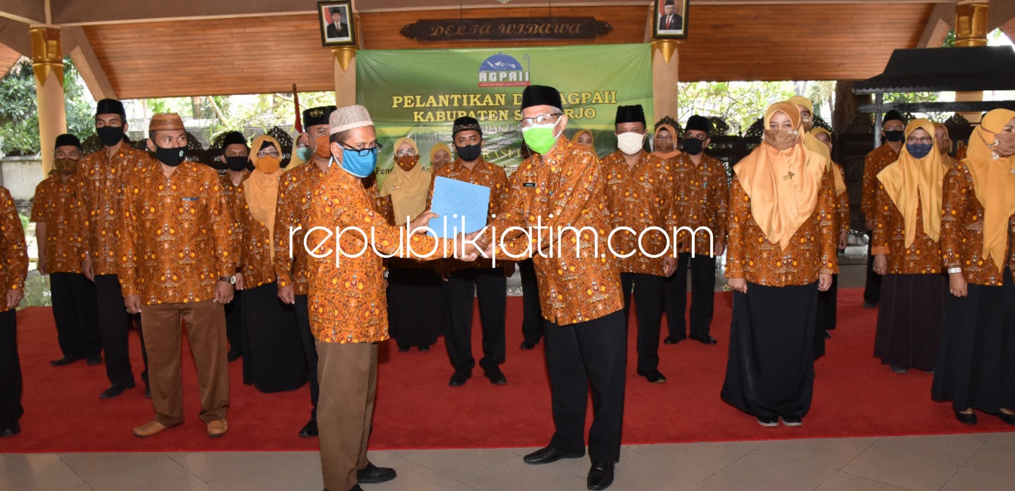 PELANTIKAN - Asosiasi Guru Pendidikan Agama Islam Indonesia (AGPAII) menggelar pelantikan Dewan Pengurus Daerah (DPD) AGPAII Sidoarjo masa bakti 2017-2022 di Pendopo Delta Wibawa Sidoarjo, Sabtu (15/08/2020). 