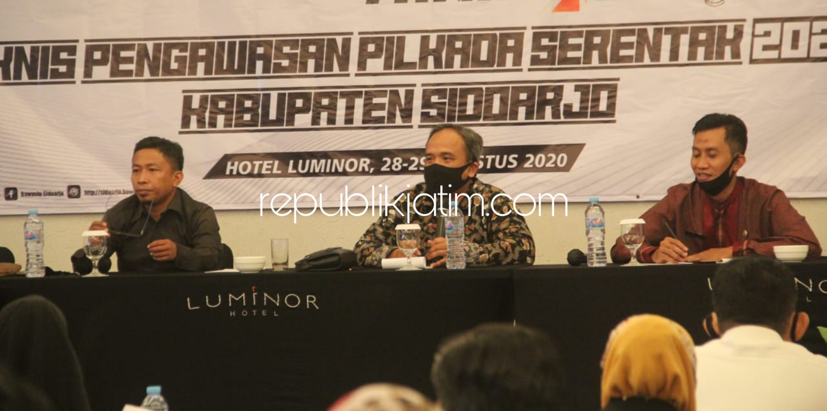 TRAINING - Ketua Bawaslu Sidoarjo, Haidar Munjid saat TOT Teknis Pengawasan Pilkada Serentak 2020 di Hotel Luminor Sidoarjo, Jumat (28/08/2020) sore. 