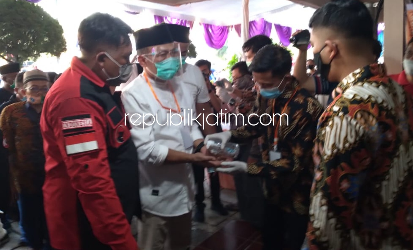 DAFTAR - Paslon Bupati H Sigiri Sancoko (HSS) dan Lisdyarita (Rilis) mendaftar pertama ke KPU Ponorogo, Jumat (04/09/2020).