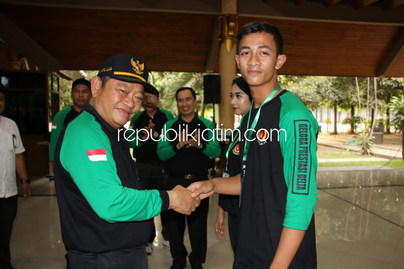 TARGET - KONI Kabupaten Sidoarjo menargetkan sebanyak 50 medali dalam ajang Pekan Olah Raga Provinsi (Porprov) Jatim 2019 mendatang ditandai acara launching Puslatkab di Pendopo Sidoarjo, Jumat (21/09/2018).