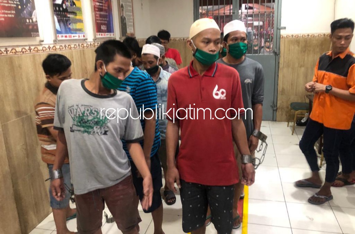 RELOKASI - Rutan Surabaya di Medaeng, Kecamatan Waru, Sidoarjo mulai memindahkan 60 warga binaan ke dua lapas di Jatim sebelum pembangunan perluasan, Kamis (28/10/2021).