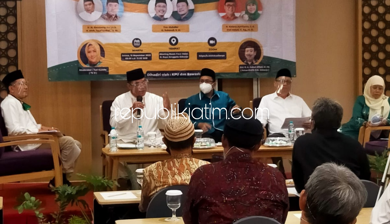 PAPARAN - Sebanyak 3 Paslon Bupati dan Wabup Sidoarjo yang bertarung dalam Pilkada Sidoarjo 9 Desember 2020 menjabarkan soal beberapa strategi pengembangan lembaga pendidikan swasta di Fave Hotel Sidoarjo, Selasa (10/11/2020).
