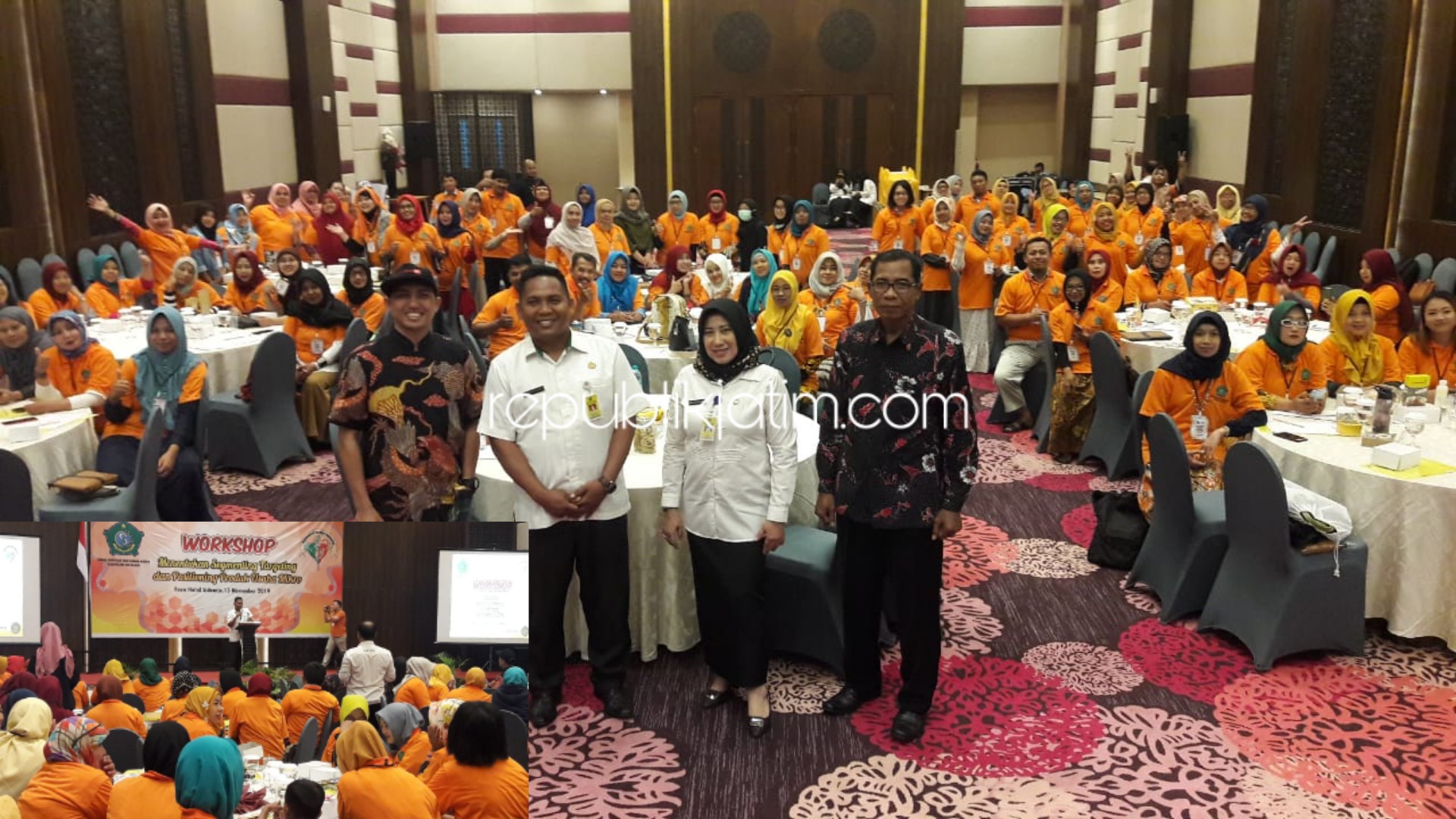 BERSAMA - Kepala Dinas Koperasi dan Usaha Mikro Pemkab Sidoarjo, M Ainur Rahman didampingi Kabid Koperasi dan Usaha Mikro, Erna Kusumawati berpose foto bersama dengan 100 pelaku UMKM saat workshop di Fave Hotel, Rabu (13/11/2019).