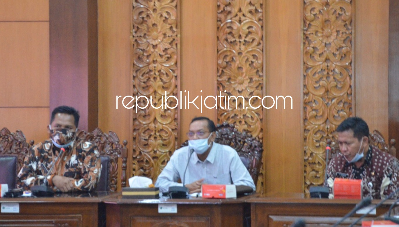 RAKOR - Rapat Koordinasi (Rakor) Pilkades digelar 20 Desember dalam rapat bersama Komisi A DPRD, Asisten Tata Pemerintahan dan Kesra, Kodim 0816, Polresta Sidoarjo, Dinas Kesehatan dan Camat se Sidoarjo, di ruang Rapat Pemkab Sidoarjo, Kamis (19/11/2020).