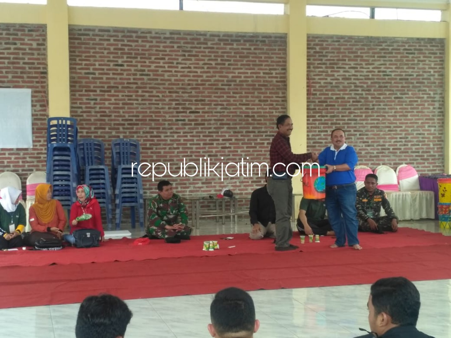 PENUTUPAN - Kepala bidang Kepemudaan Olahraga dan Kebudayaan Disporpar Pemkab Sidoarjo, Didik Triwahyudi saat penutupan jambore pemuda, Minggu (02/12/2018).
