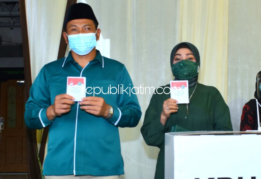 UNGGUL - Cakades Pabean, Kecamatan Sedati, Sidoarjo, dr Sriatun yang tak lain istri Cawabup Sidoarjo, Subandi unggul dari lawannya dalam Pilkades Serentak, Minggu (20/12/2020).