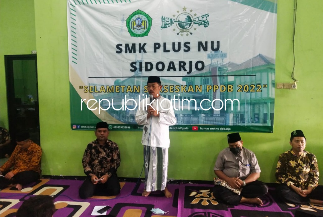 SELAMETAN - SMK Plus NU Sidoarjo menggelar sejumlah kegiatan dalam rangka mensukseskan Penerimaan Peserta Didik Baru (PPDB) Tahun 2022, di aula sekolah setempat, Jumat (07/01/2022).