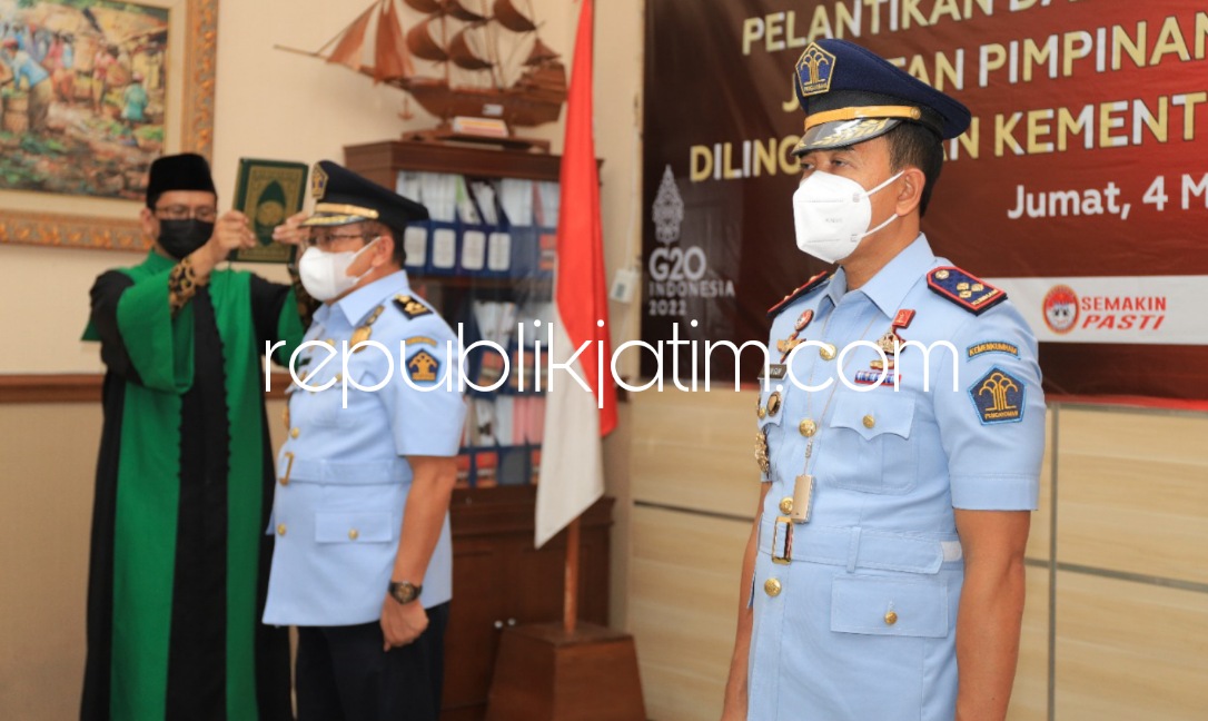 LANTIK - Sebanyak empat Pimti Pratama di Kemenkumhan Jatim dilantik menduduki posisi jabatan strategis, Jumat (04/03/2022).