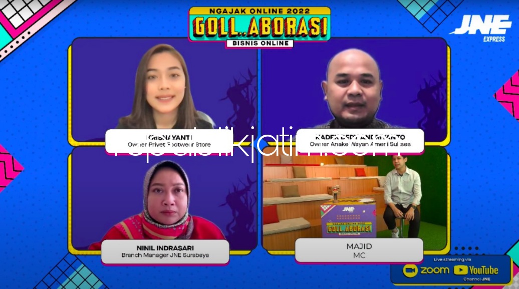 WIBINAR - Branch Manager JNE Surabaya, Ninil Indrasari memimpin webinar atau zoom meeting bersama sekitar 170 pelaku UMKM yang ada di Surabaya, Selasa (14/06/2022).