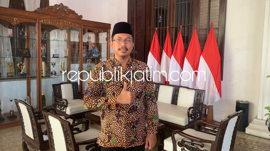 APRESIASI - Bupati Sidoarjo Ahmad Muhdlor Ali mengapresiasi Layanan SKCK Online dan SKCK Keliling Online Polresta Sidoarjo masuk dalam Top 5 Outstanding Achievement of Public Service Innovation (OAPSI) Kompetisi Inovasi Pelayanan Publik (KIPP) Tahun 2022.