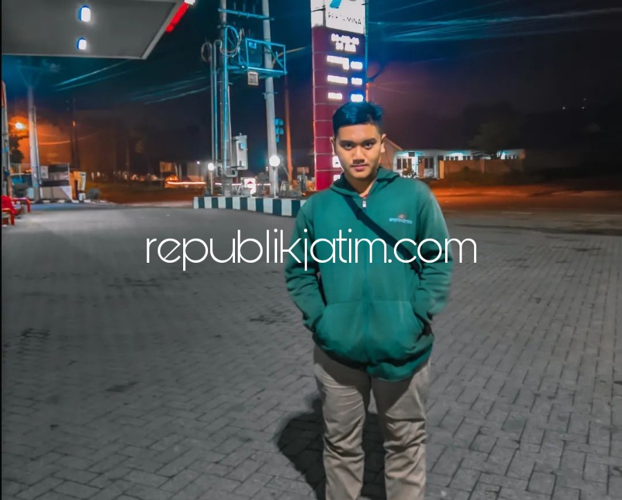 MASA HIDUP - Foto semasa hidup almarhum Alif Rizky Al Masih (17) pelajar yang masih duduk di bangku kelas XII yang meninggal dunia akibat mengikuti ujian kenaikan tingkat perguruan pencak silat. Insert foto ayah korban menunjukkan surat laporan polisi.