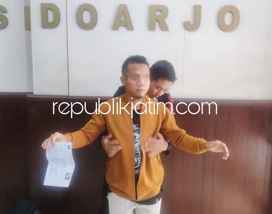 BEBAS - Tiga narapidana kasus terorisme (Napiter) dinyatakan bebas dari dua Lapas yakni Lapas Sidoarjo dan Madiun karena sudah masuk kategori hijau atau tingkat radikalisme, ekstrimisme dan kekerasan yang sudah rendah, Kamis (04/01/2024).