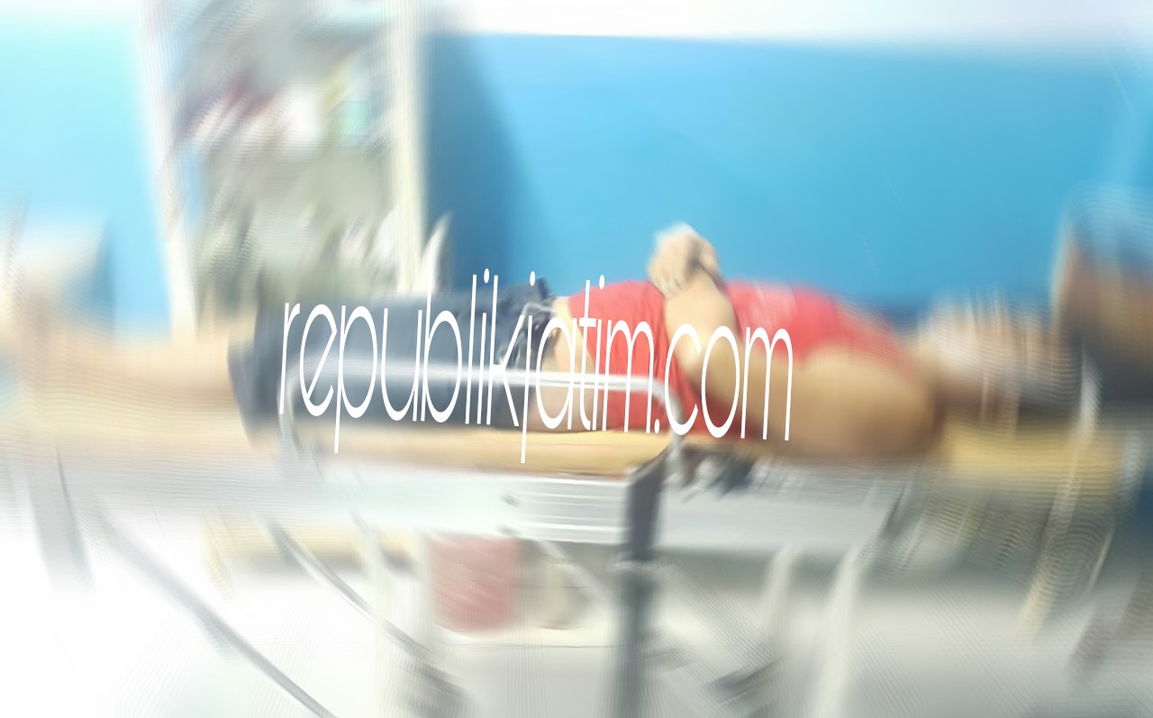 TEWAS - Jenazah Napi Lapas Porong, Sugiyo saat berada di RS Bhayangkara Pusdik Gasum Porong, Minggu (28/01/2018).