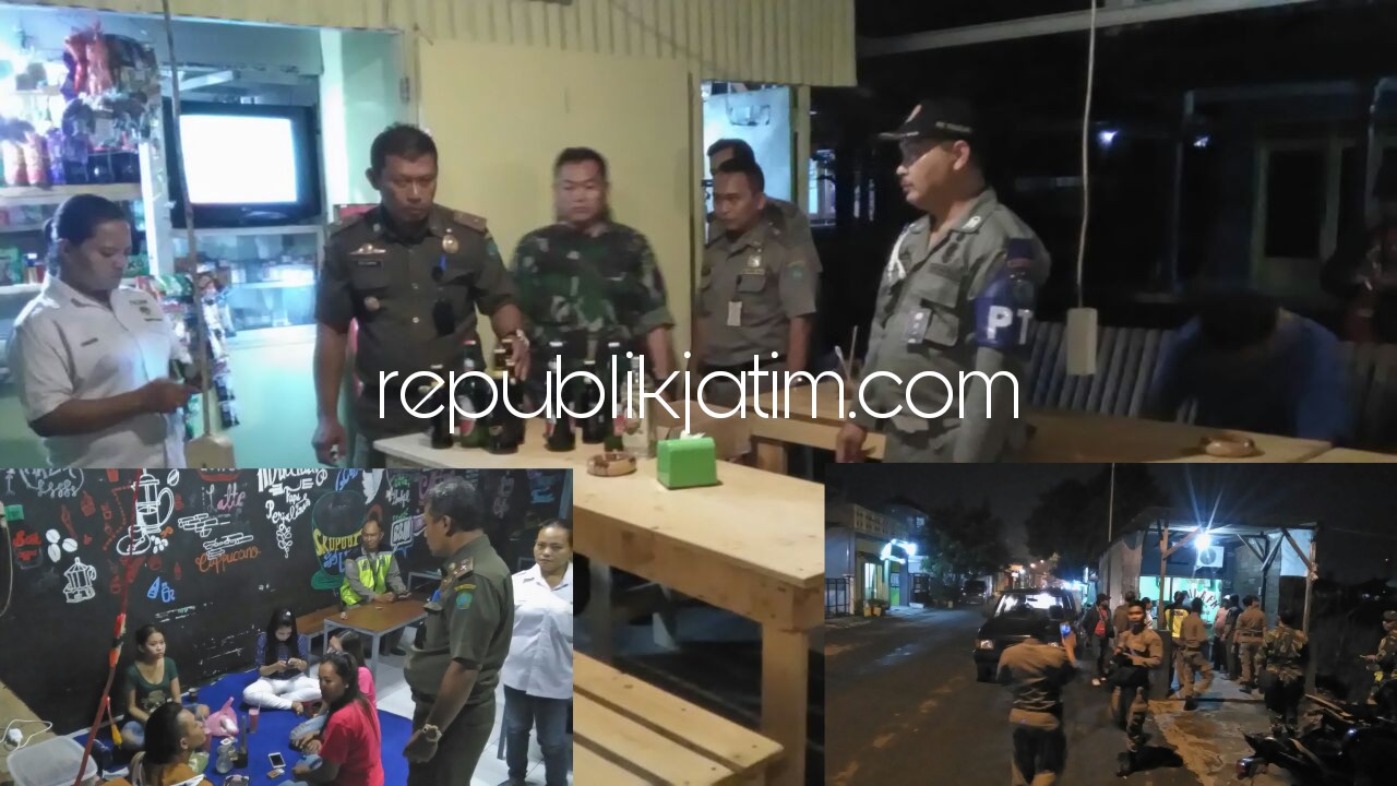RAZIA - Kasi Trantib Tanggulangin, Edi Nur Cahya saat memimpin razia petugas gabungan Satpol PP, TNI dan Polri di radio karaoke, kafe, warkop dan sejumlah lokasi lainnya di Tanggulangin, Sabtu (10/03/2018) malam.
